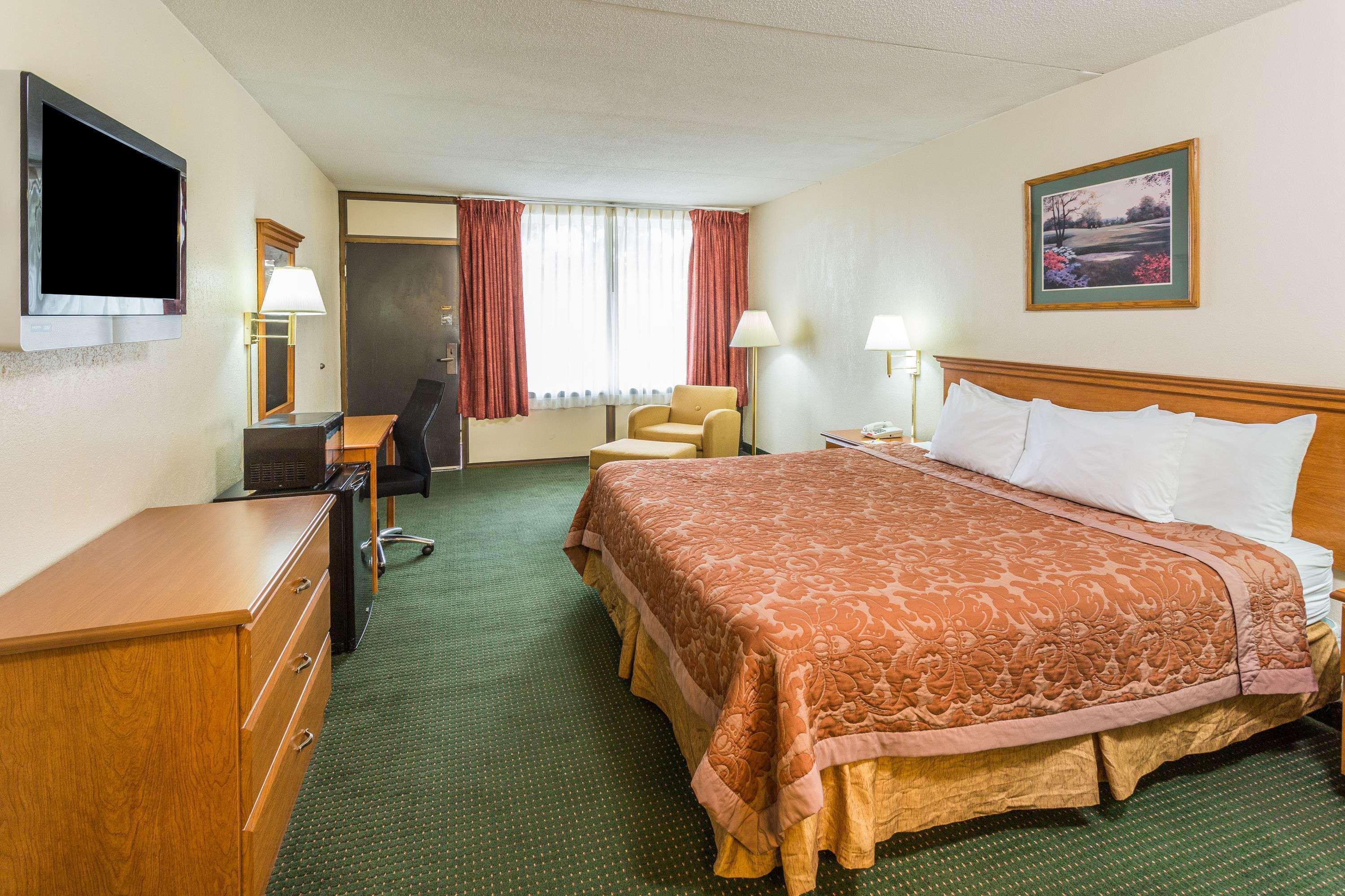Days Inn By Wyndham Valdosta/Near Valdosta Mall Esterno foto